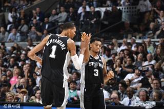 在半决赛中 在半决赛中