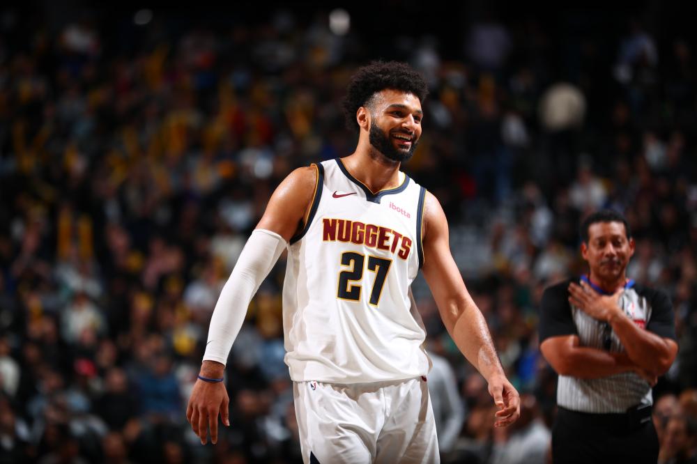 被强有力地 被强有力地