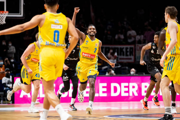 但哈登冷静 但哈登冷静