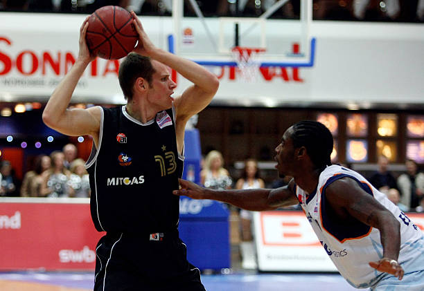 更是基于深 更是基于深